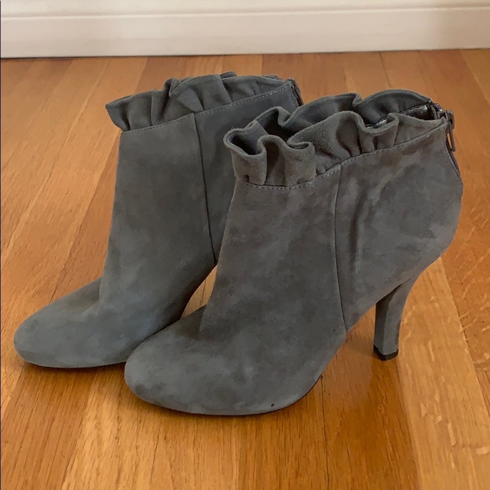 Me Too Grey Suede Ankle Boots
